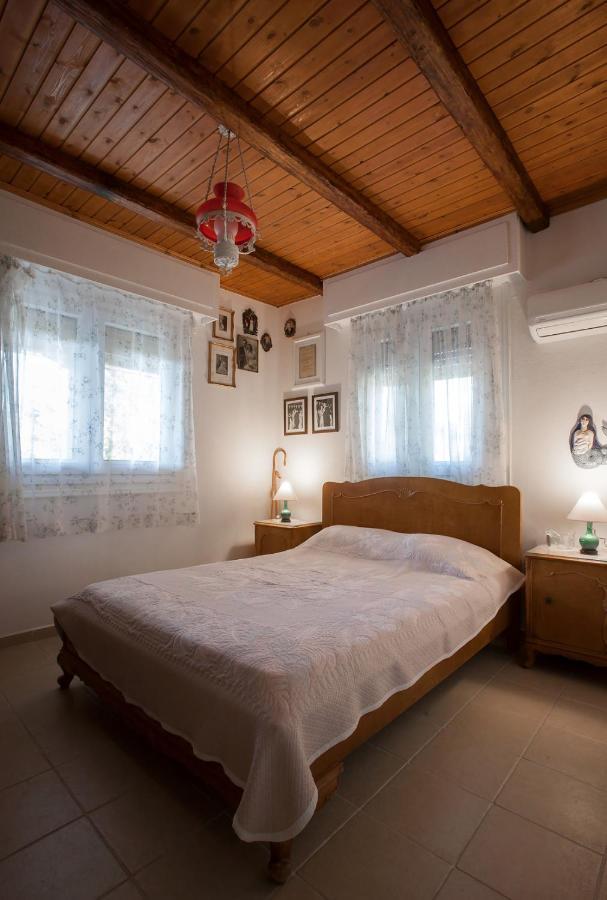 Marathos Beach House Villa Marathón Екстериор снимка